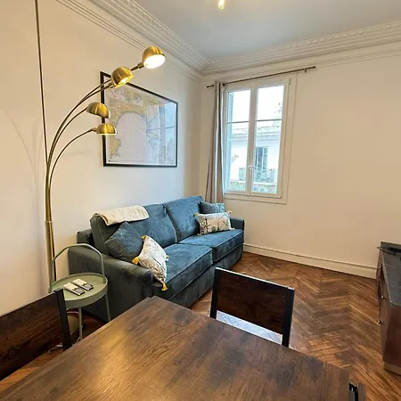 Apartment T2 Lumineux Avec Charme Bourgeois 5ᵉ Etage Plages & Centre A Pied *