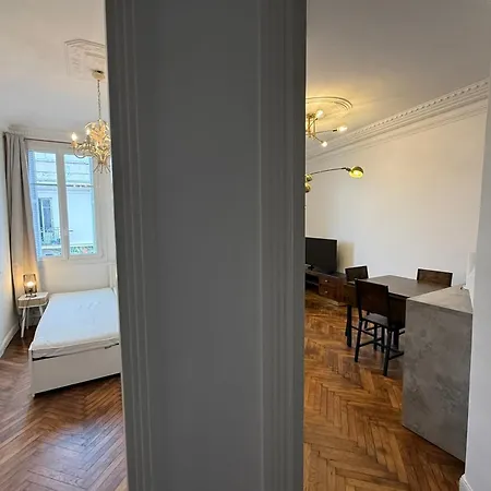 Apartamento T2 Lumineux Avec Charme Bourgeois 5ᵉ étage Plages&centre à Pied