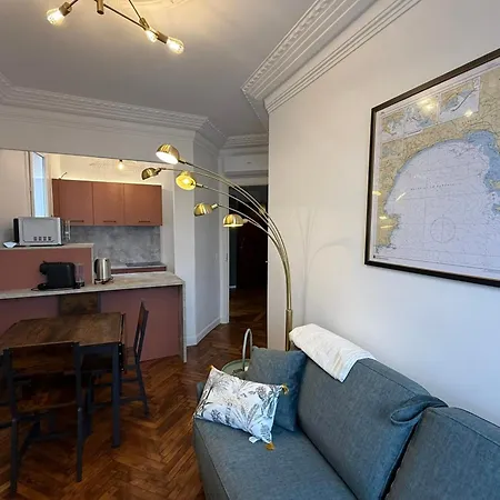 T2 Lumineux Avec Charme Bourgeois 5ᵉ Etage Plages & Centre A Pied Apartment Antibes